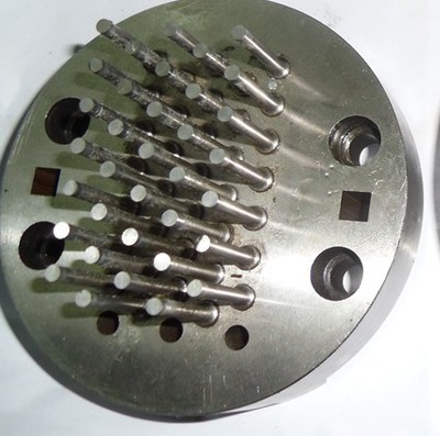 數(shù)控沖床多孔模具 提升五金加工效率的核心利器